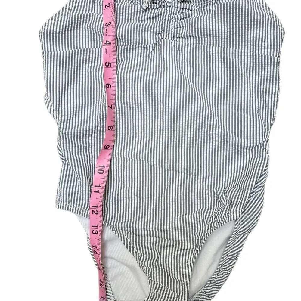 Gap Kids Seersucker 1Pc Swimsuit Open Back Sz M Gray White Micro Stripe EUC